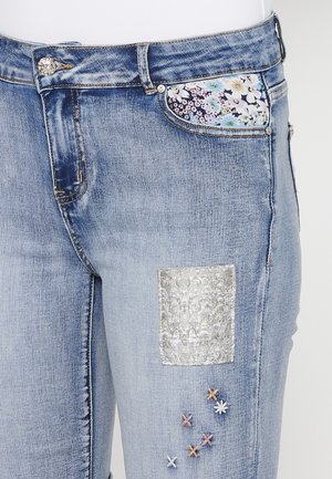 Koroshi Shorts di jeans - azul med   medium blue