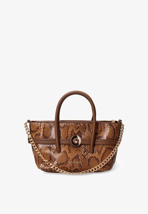 Sac à main à imprimé serpent marron avec poignées en cuir lisse, bandoulière chaîne et fermoir logo circulaire. Présente une forme rectangulaire structurée.