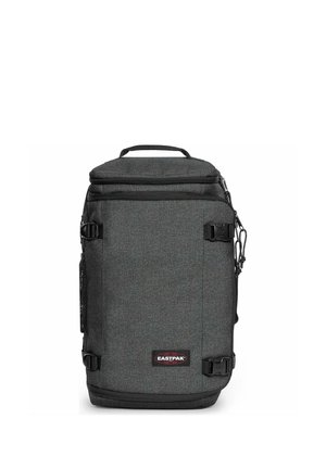 Rektangulær mørkegrå Eastpak rygsæk med topgreb, to sorte spændelåse på siderne og frontlynlåslomme.