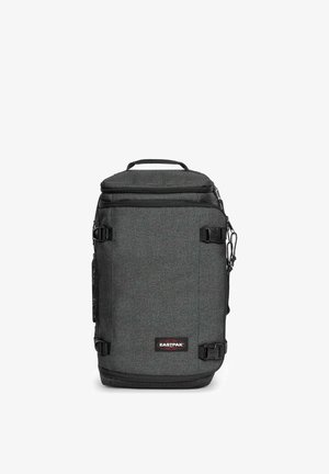 Rektangulær mørkegrå Eastpak rygsæk med topgreb, to sorte spændelåse på siderne og frontlynlåslomme.