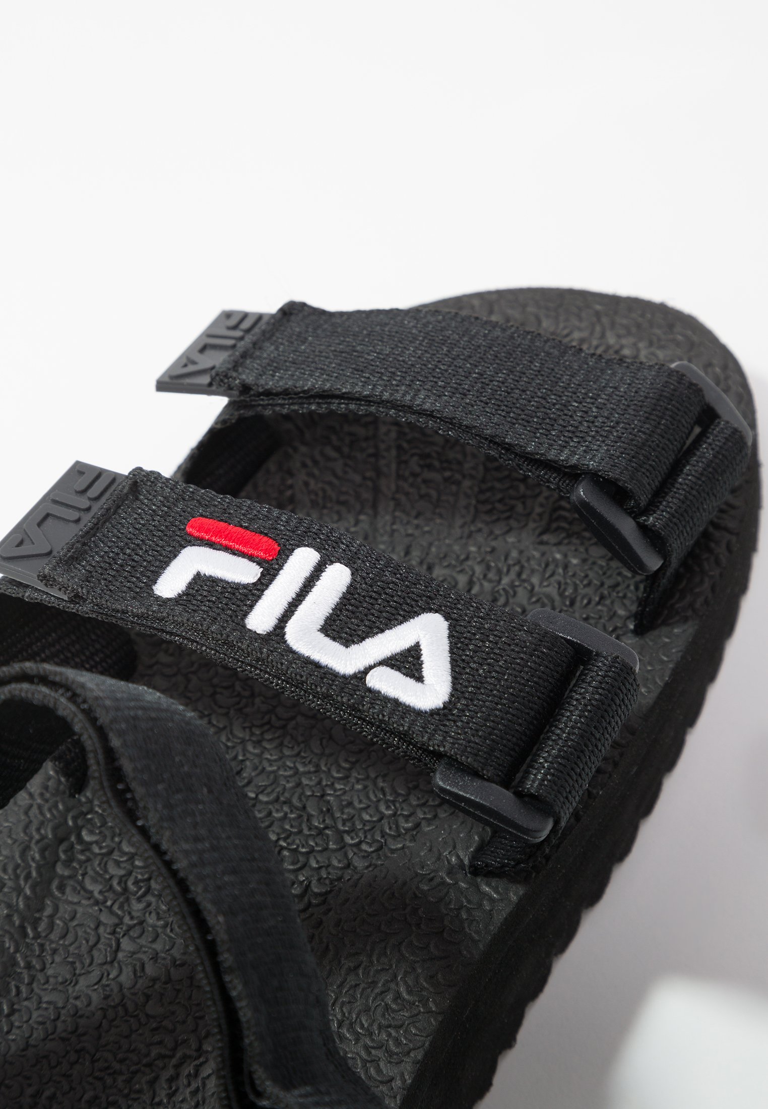 Fila TOMAIA - Sandalias con plataforma - black/negro - Zalando.es