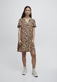 ICHI IHMARRAKECH - Vapaa-ajan mekko - structured flower mix1