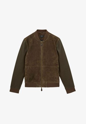 Ruda odinė bombonešio striukė su zomšinėmis detalėmis, odinėmis rankovėmis, įgriuvėmis apykakle ir rankogaliais; turi priekį užtraukiamą užtrauktuką ir šonines kišenes.