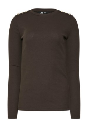 Top marrón oscuro de manga larga con cuello redondo y seis pequeños botones beige dispuestos en dos filas sobre las tiras de los hombros.