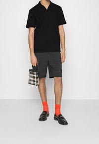 HUGO Basic T-shirt - black