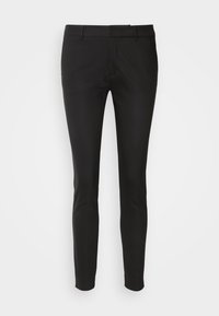Pantalon formel noir slim avec passants de ceinture, fermeture éclair à l'avant et fermeture par bouton, présenté suspendu sur un fond blanc.