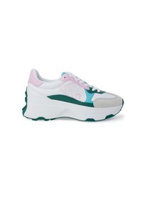 Sneaker bianco con accenti teal, rosa e grigio. Presenta una suola spessa e una punta arrotondata, con un dettaglio del logo ben visibile sul lato.