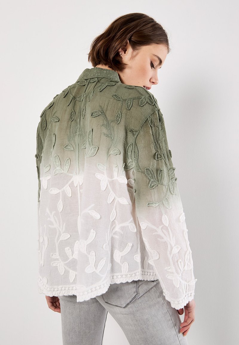 Apricot EMBROIDERED LEAF OMBRE Hemdbluse khaki Zalando