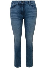 Jeans de mezclilla azul con rayas verticales, corte recto, diseño de cinco bolsillos y una cinturilla elástica para mayor comodidad.