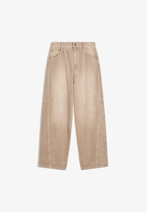 Beige corduroy-Hosen mit weitem Bein und vertikalen Rippen, ausgestattet mit Fronttaschen, Gürtelschlaufen und einem Reißverschluss mit Knopfverschluss.