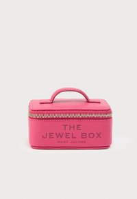 THE JEWEL BOX - Νεσεσέρ - raspberry pink