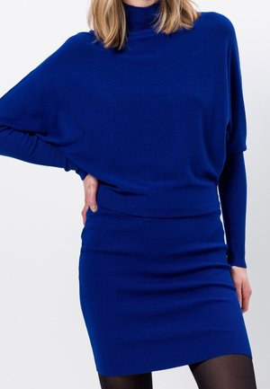 Robe pull - dark blue
