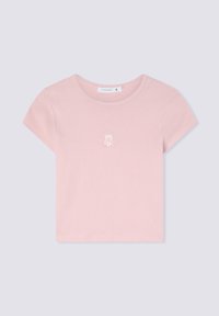 T-shirt in cotone rosa con maniche corte, scollatura rotonda e ricamo di un piccolo orso sul petto. Tessuto morbido e design casual.