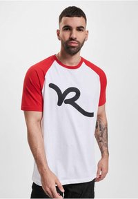 Rocawear Marškinėliai su spaudiniu - wht red