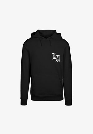 Čierna mikina s kapucňou vyrobená z textílie s hladkou štruktúrou. Obsahuje predné vrecko, dlhé rukávy a biele logo "LA" na ľavej strane hrudníka.