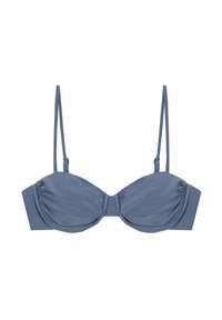 Sostén azul con aros y detalle de fruncido en las copas, tirantes ajustables y una textura de tela suave. Presenta una forma estructurada.