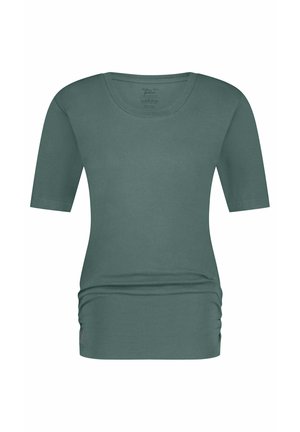 Vihreä lyhythihainen paita pyöreällä kaula-aukolla, valmistettu pehmeästä puuvillakankaasta. Ominaisuuksina kerätty yksityiskohta vyötäröllä ja logoaksentti.