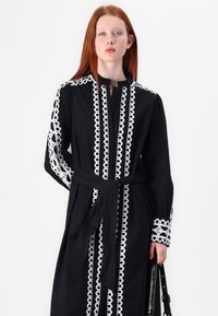 YAS YASYAMINA LONG SHIRT DRESS  - Marškininė suknelė - black