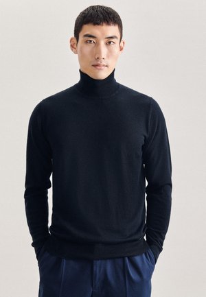 Schwarzer Rollkragenpullover aus einem weichen Strickmaterial mit langen Ärmeln und einem enganliegenden Design. Schlichte Textur ohne Muster oder Akzente.