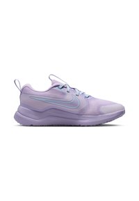 Chaussure de sport légère en violet avec tige en filet, lacets en tissu, bout arrondi et semelle en caoutchouc texturée. Présente un logo Nike en une teinte plus claire.