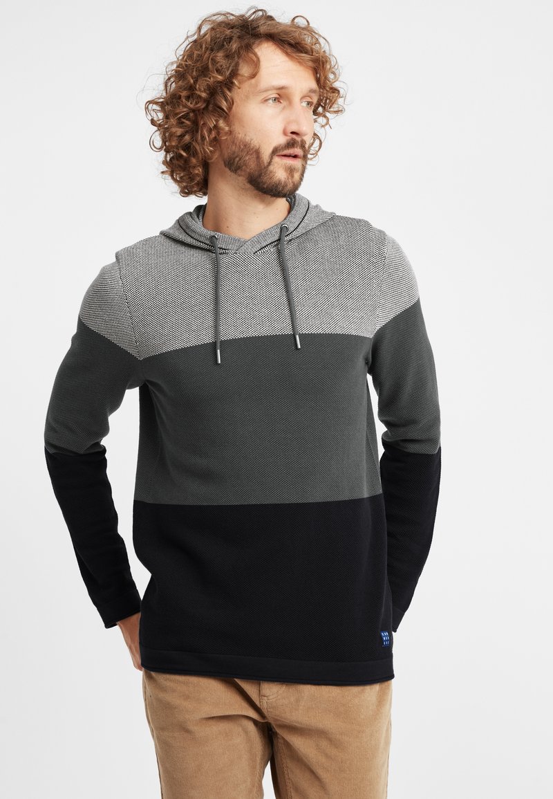 Hoodie met een textuur ontwerp; heeft panelen in grijs, donkergrijs en marineblauw. Inclusief trekkoorden en geribbelde manchetten.