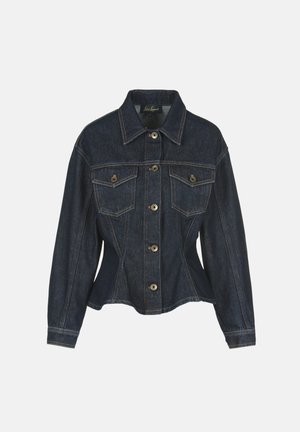 Veste en denim foncé au design ajusté, avec un col pointu, une fermeture à boutons sur le devant et deux poches poitrine. Détails de surpiqûres contrastantes.