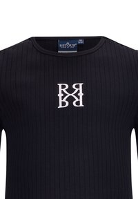 Schwarzes geripptes T-Shirt mit Rundhalsausschnitt, das ein weißes, gespiegeltes Logo in der Mitte zeigt. Hergestellt aus weichem, dehnbarem Stoff.