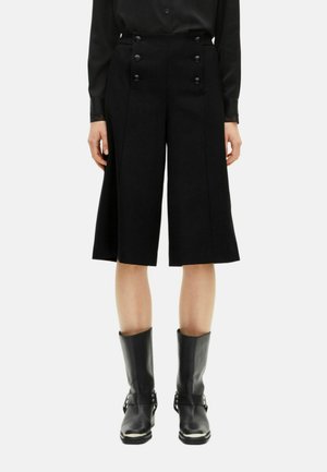 Shorts - black