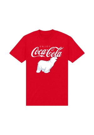 Červené bavlněné tričko s grafikou bílého ledního medvěda pod nápisem "ENJOY COCA-COLA" ve stylizovaném bílém písmu.