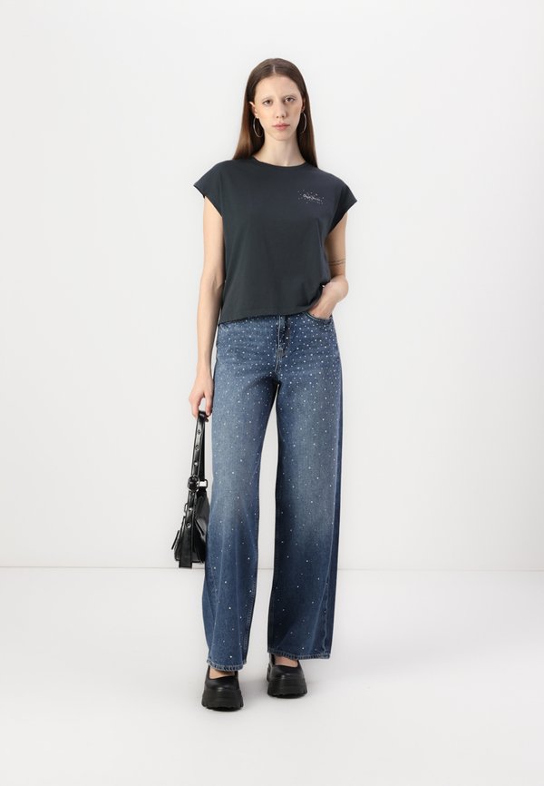 LORENA - Print T-shirt3