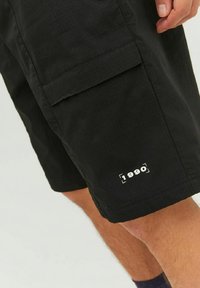 Jack & Jones LEICHTE - Shorts - black