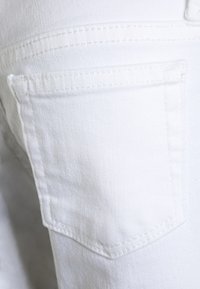 Polo Ralph Lauren BOTTOMS - Vaqueros pitillo - white