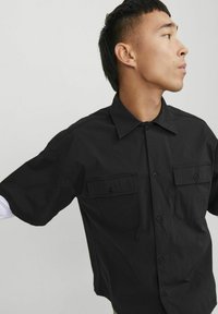 Jack & Jones RELAXED FIT - Hemd - black