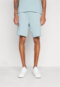 Lyle & Scott Šortai - slate blue