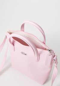 Lacoste CONCEPT - Τσάντα χειρός - pink lady