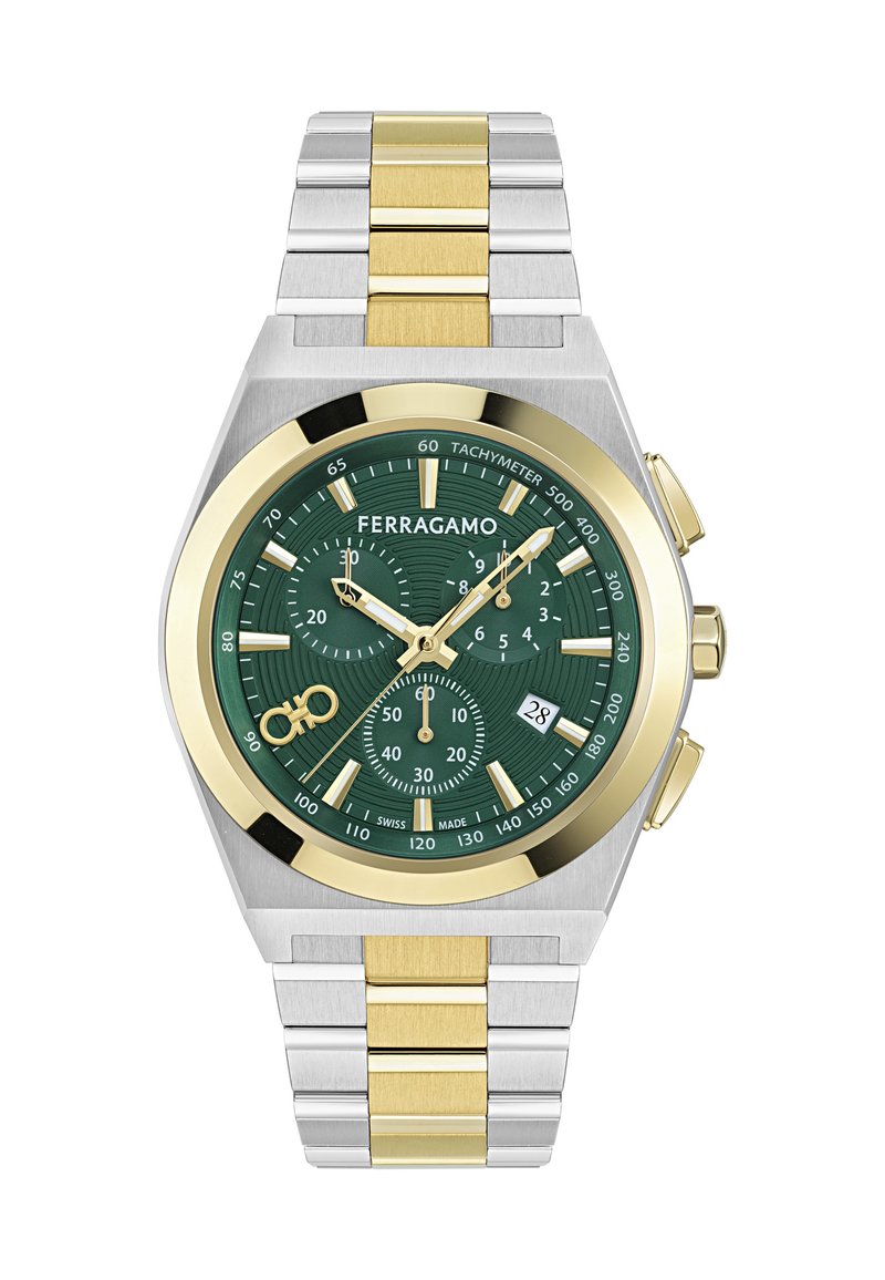 Reloj cronógrafo con una esfera texturizada verde, pulsera de acero inoxidable en oro y plata, bisel adornado en oro y pantalla de fecha a las 6 en punto.