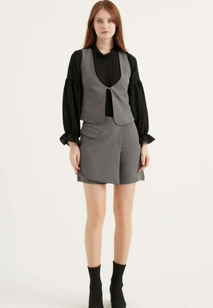 Shorts - grey
