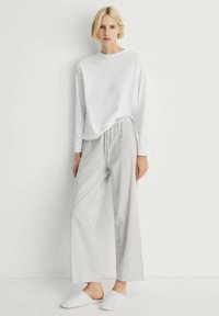 Mango Komplet pidžame - grey