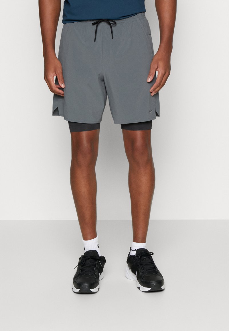 Nike Performance UNLIMITED Sports shorts smoke grey/dark smoke grey