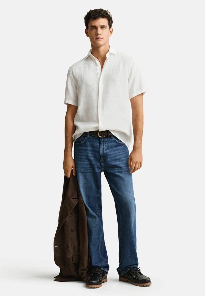 GANT SHORT SLEEVE - Košile - white