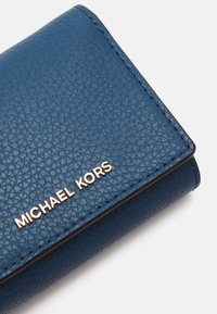 MICHAEL Michael Kors EMPIRE TRIFOLD WALLET - Novčanik - blau