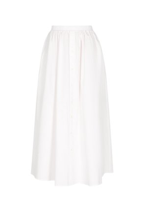 Bílá, lehká bavlněná midi sukně s nařaseným pasem, předním zapínáním na knoflíky a volným střihem, který sahá pod kolena.