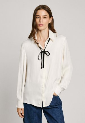 ATHENEA - Hemdbluse - mousse white