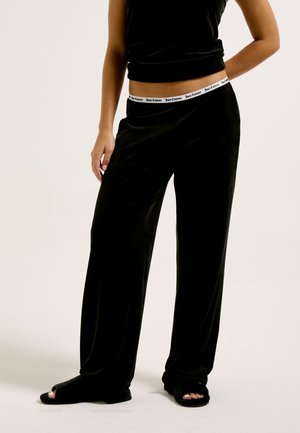 RIB VELOUR FLARE PANT - Tracksuit bottoms - black