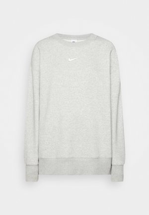 Lys grå crewneck sweatshirt laget av mykt stoff, med en liten hvit Nike-logo på brystet og ribbestrikkede mansjetter og nederkant.