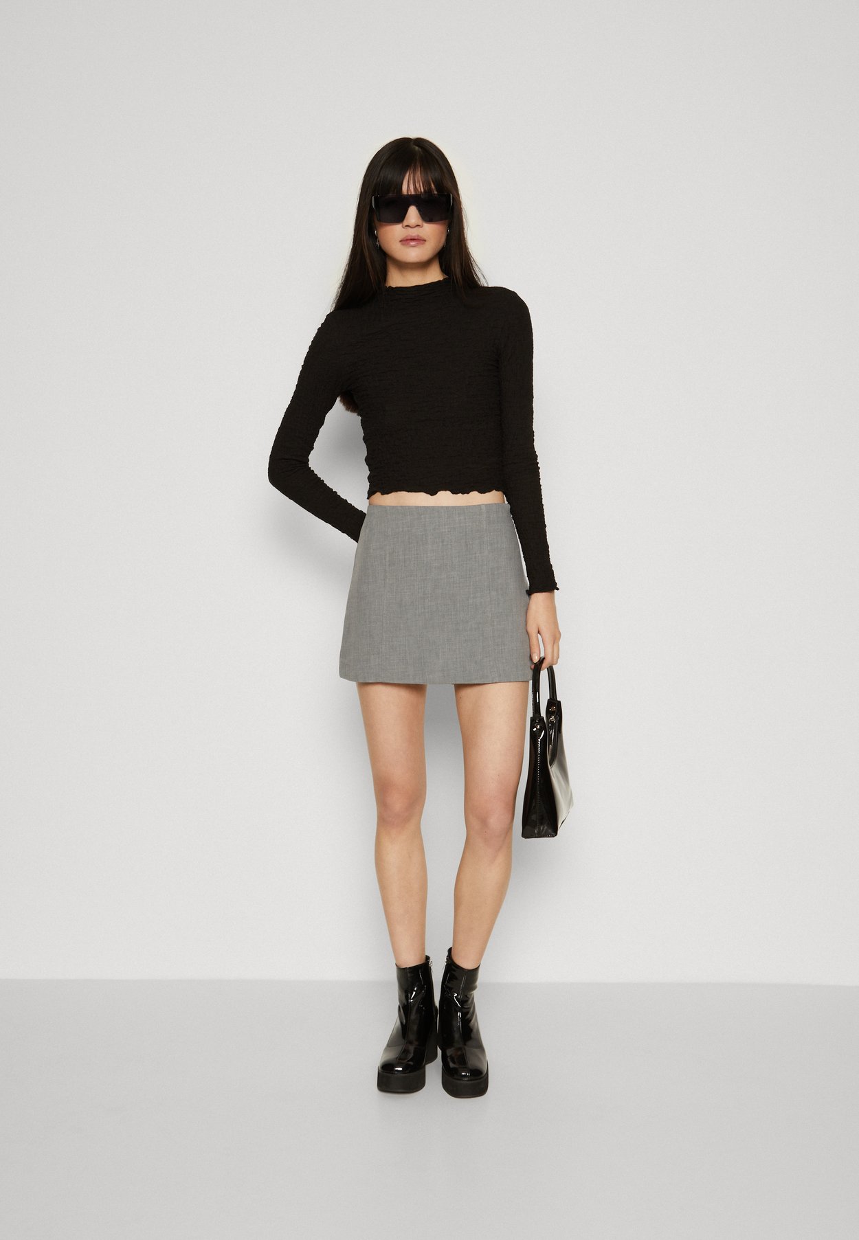 ONLLUCA STRUCTURED