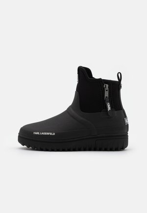 Classic ankle boots - black