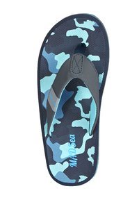 Blue and black camo flip-flop with textured sole and contrasting straps. Features logo "MAPsea" embossed on footbed.