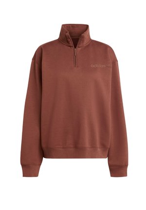 Bruine quarter-zip sweatshirt van zacht materiaal, met een hoge kraag en geribde manchetten. Subtiele adidas-logo in dezelfde kleur.