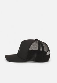 Peak Performance TRUCKER UNISEX - Kapa - black